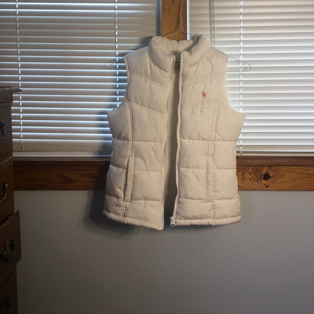 Old navy puffer vest!