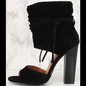 Black Open Toe Multi Strap w/ Chunky Heel