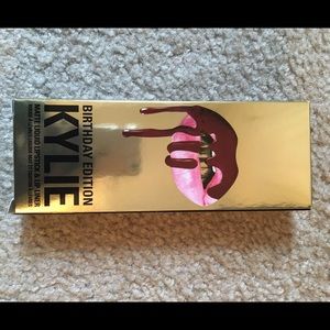 Kylie Cosmetics Birthday Leo Lipkit