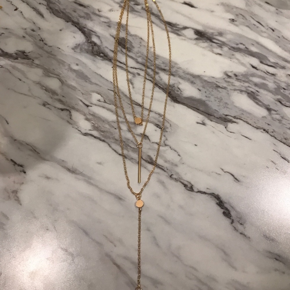 🎉NEW ARRIVAL🎉 Gold Delicate Layered Necklace - Picture 3 of 3