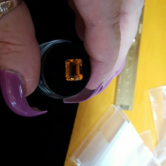 Natural Emarald Cut Golden Yellow Citrine - Picture 4 of 4