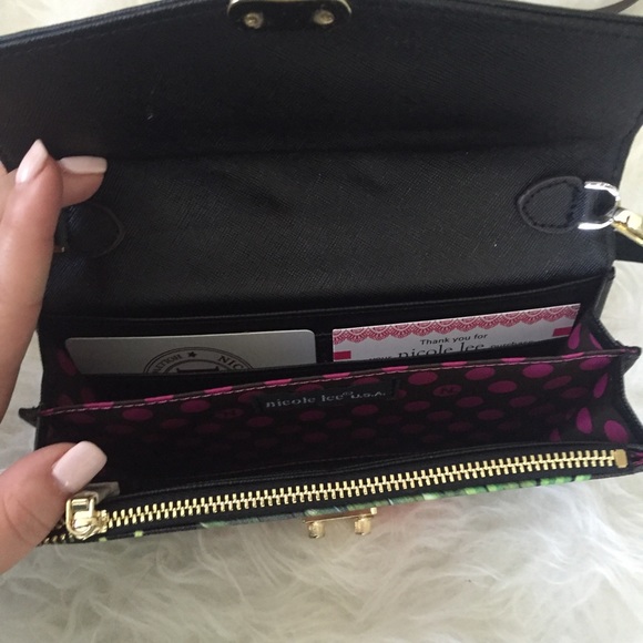 Nicole Lee Bags - Nicole Lee Wallet On Chain! Nicole Lee Bags - Nicole Lee Wallet On Chain!