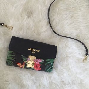 Nicole Lee Bags - Nicole Lee Wallet On Chain! Nicole Lee Bags - Nicole Lee Wallet On Chain!
