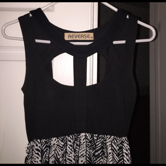 High Low Dress "Reverse" - Picture 2 of 4