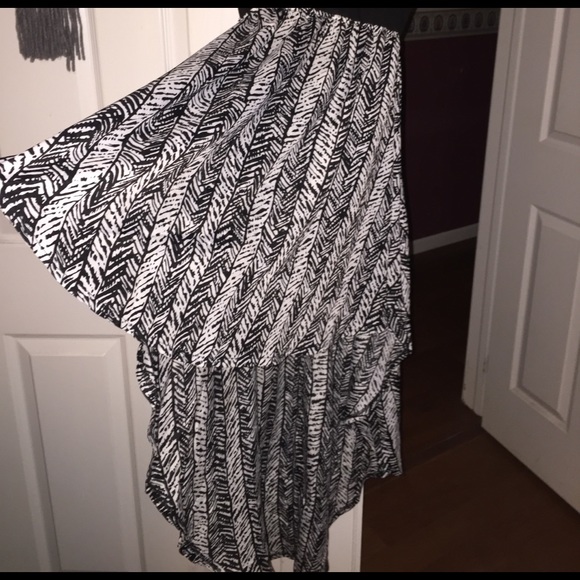 High Low Dress "Reverse" - Picture 3 of 4