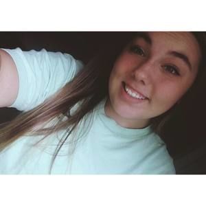 Meet your Posher, Julianna