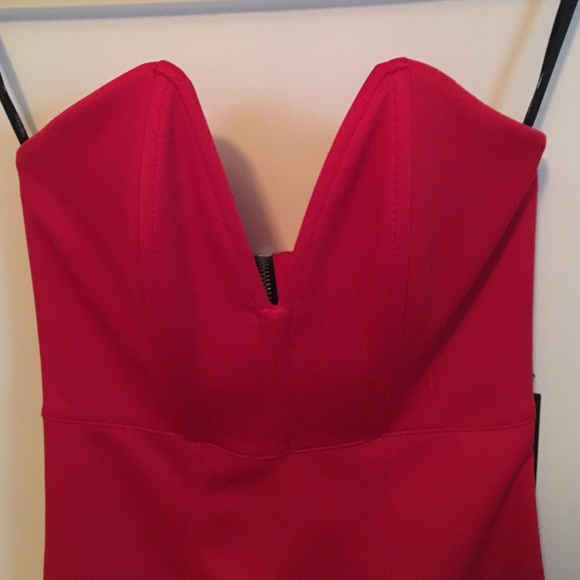 Deep Plunge Strapless Red Dress - Picture 2 of 3