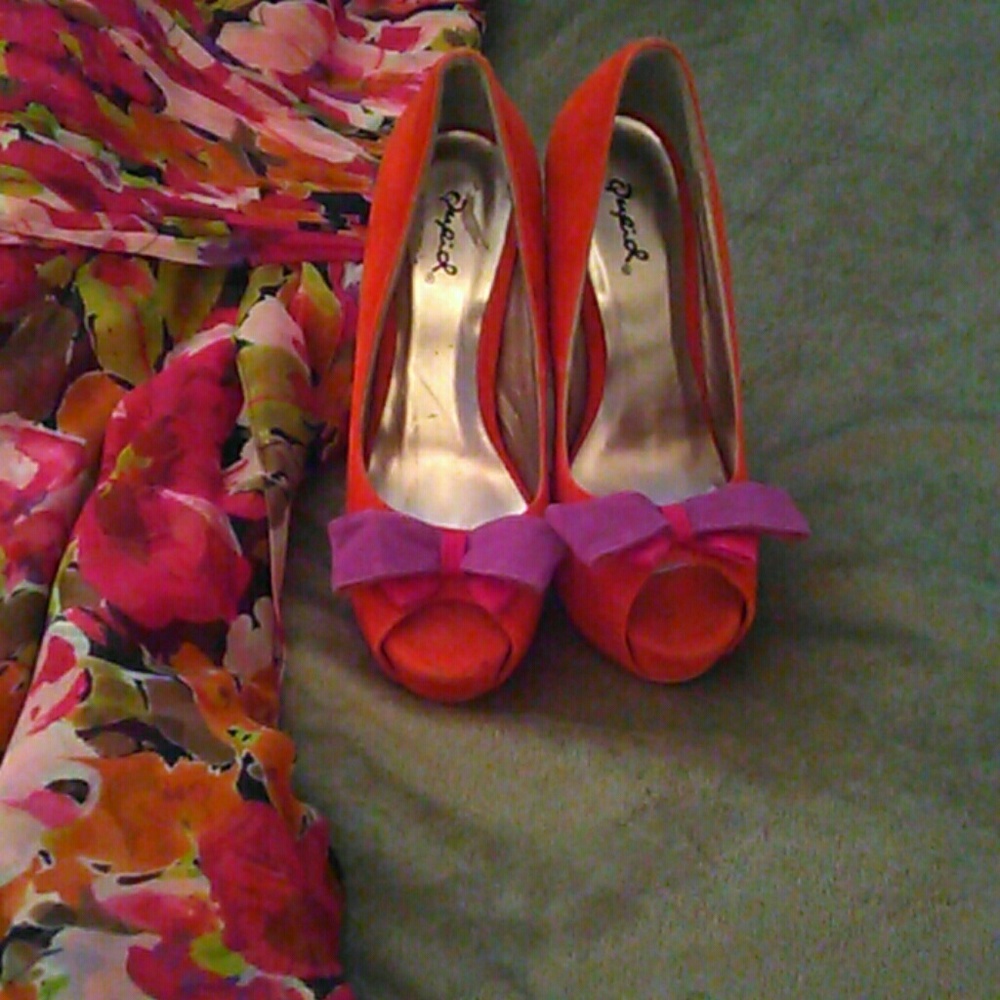 Beautiful peep toe shoes