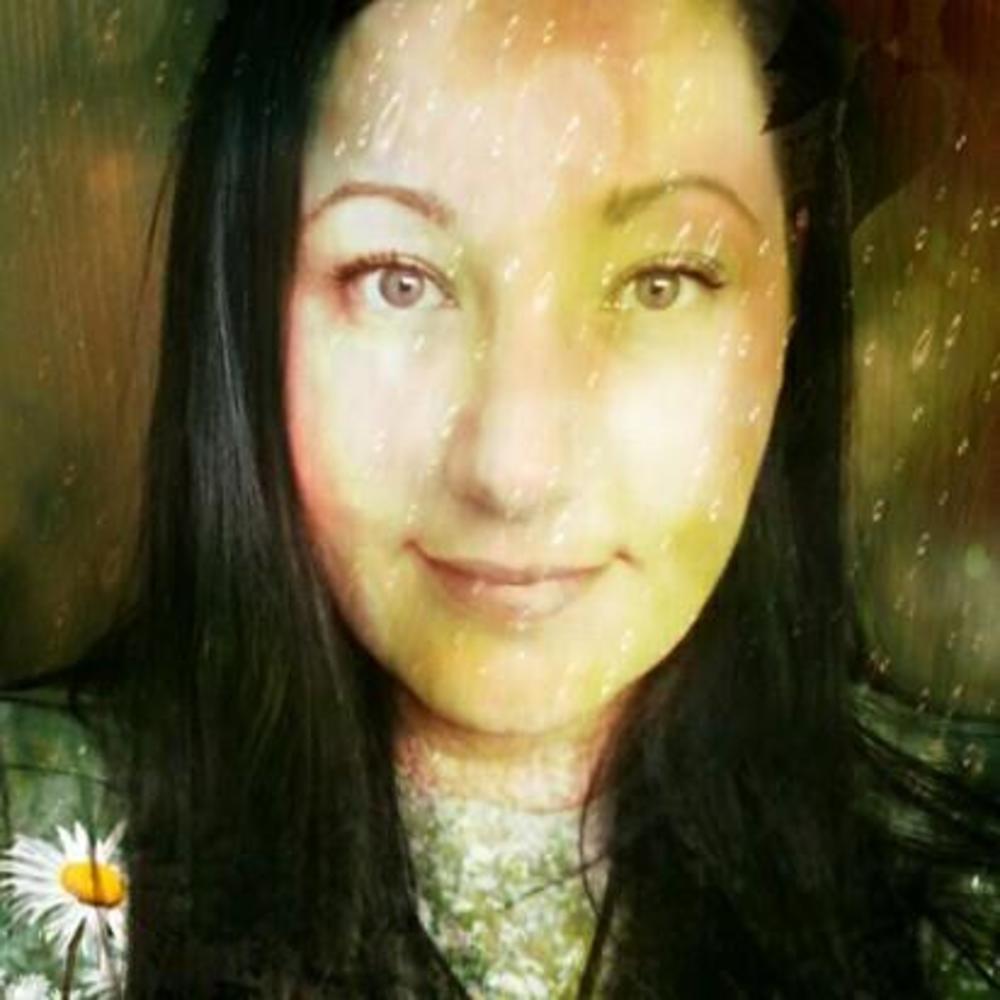 Meet your Posher, Jolie