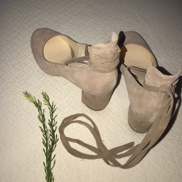 MOVING SALE!!! Jessica Simpson Chunky Heels!! - Picture 3 of 3