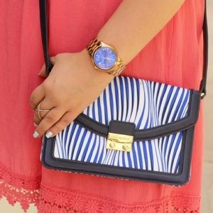 Vera Bradley Navy Printed Crossbody Bag!