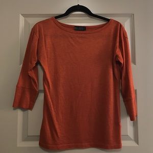 Burnt orange tip with 3/4 length sleeve