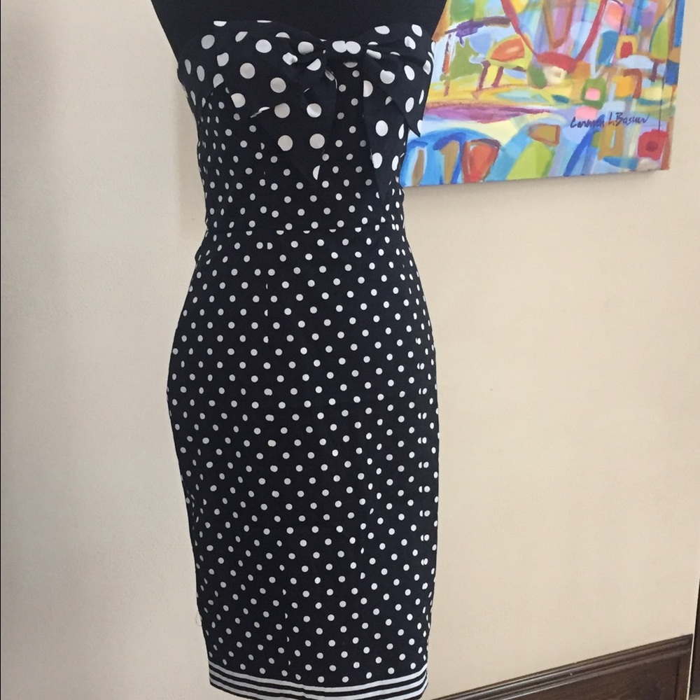 Strapless retro style polka dot dress