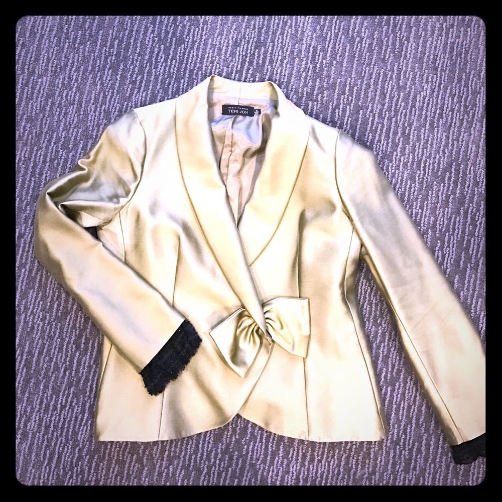 Teri Jon evening jacket
