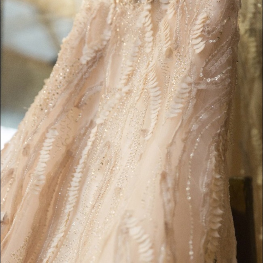 Monique Lhullier Candy wedding dress - Picture 6 of 8