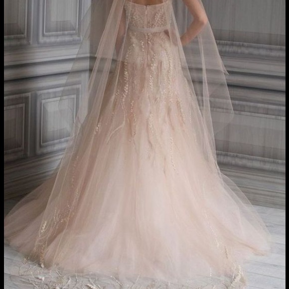 Monique Lhullier Candy wedding dress - Picture 2 of 8