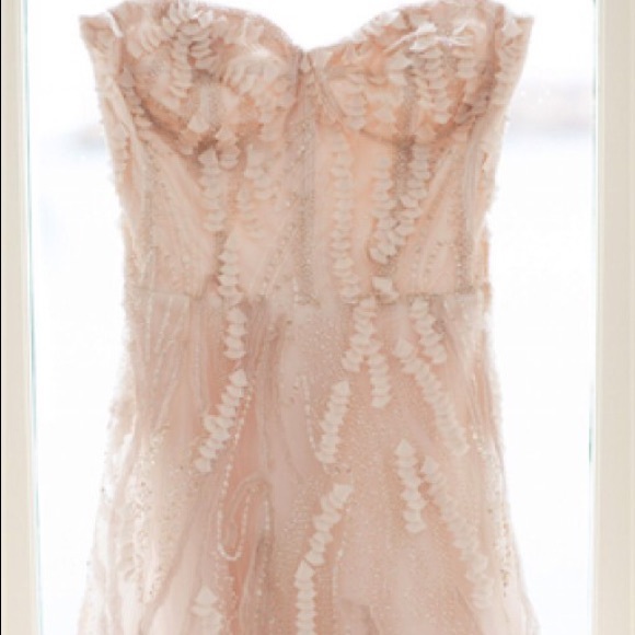 Monique Lhullier Candy wedding dress - Picture 4 of 8