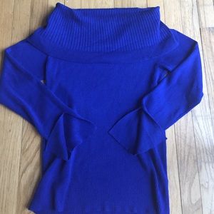 Gorgeous royal blue XL sweater