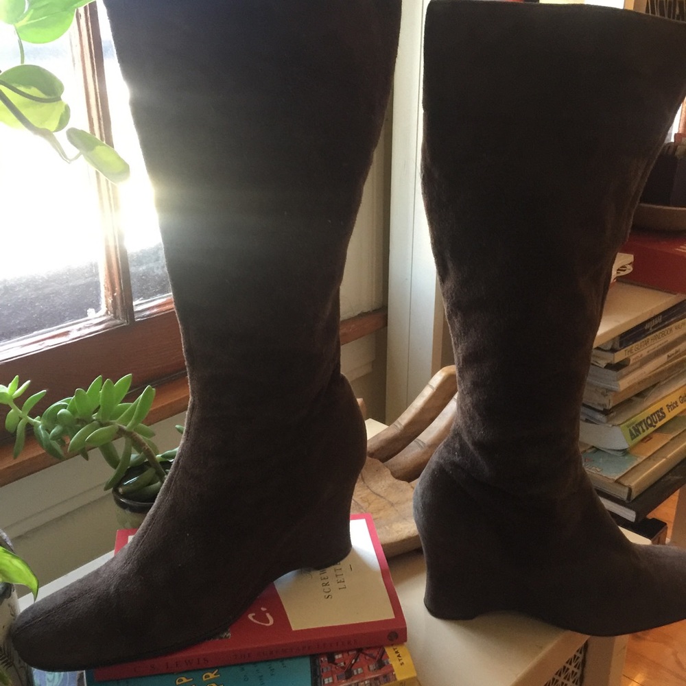 Brown Suede Wedge Knee High Boots sz 9m