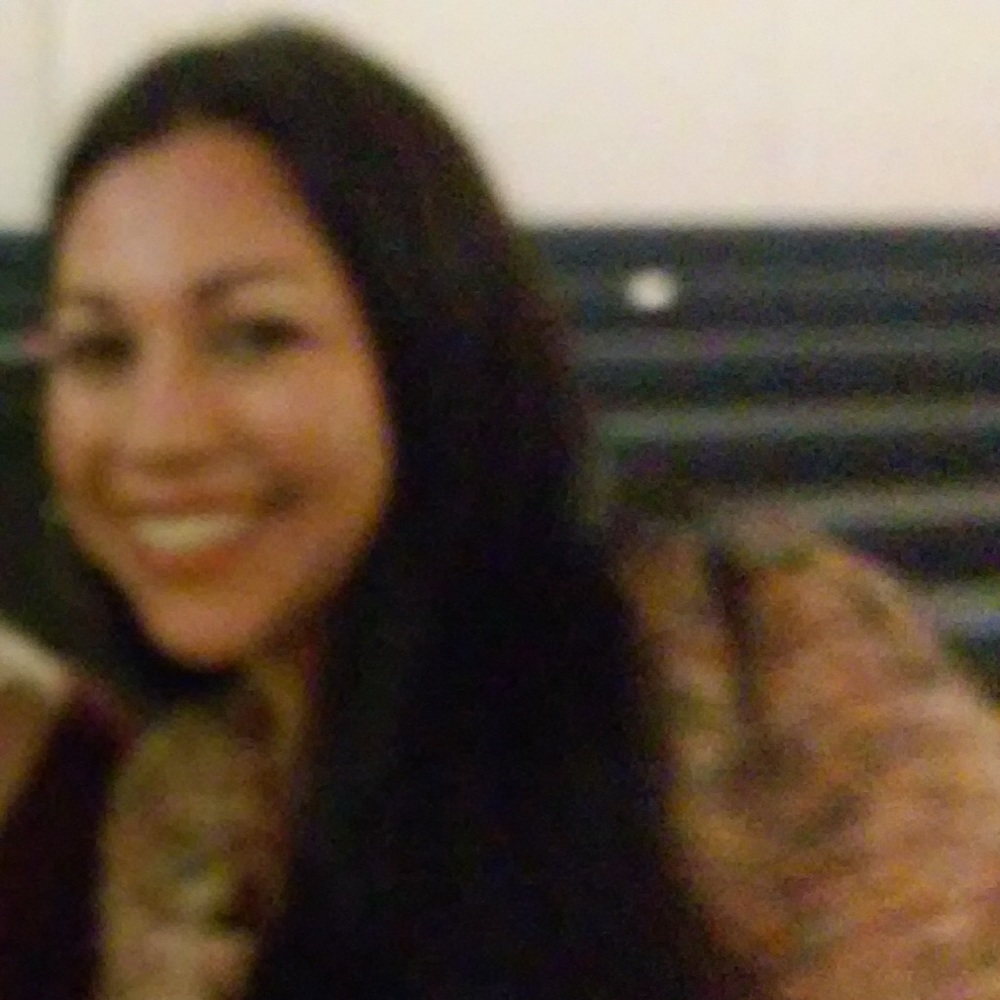Meet your Posher, Adriana