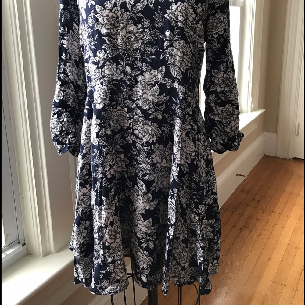 ESLEY Floral shift dress