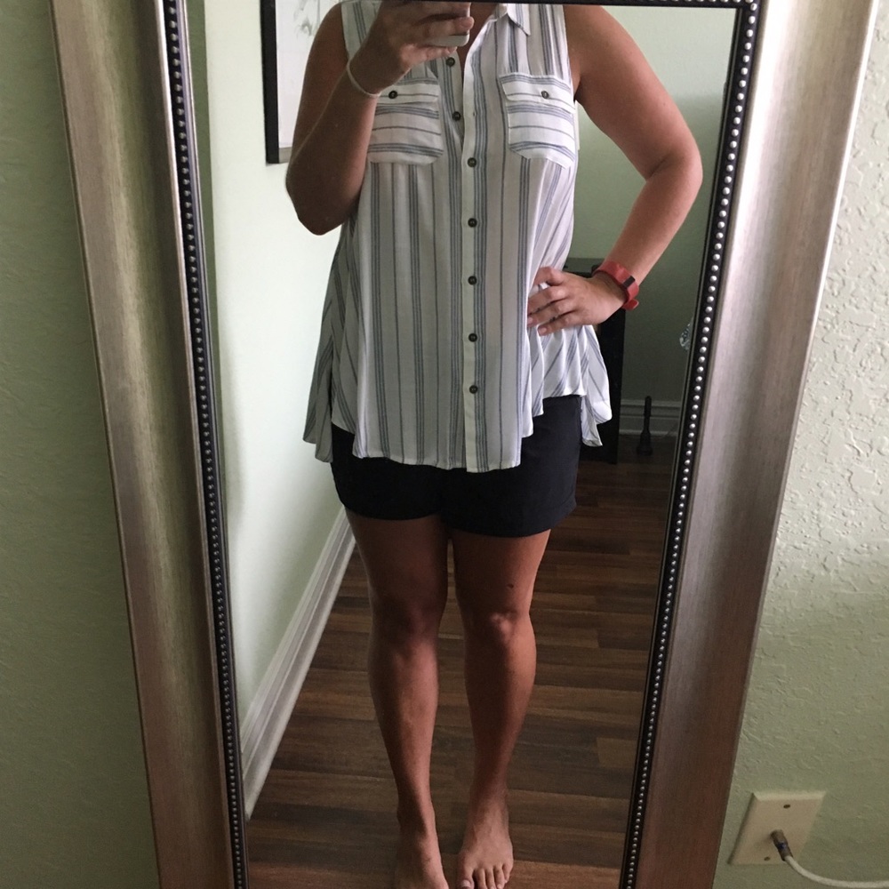 NWT Impressions Button Up Shirt  EO Cafe Date