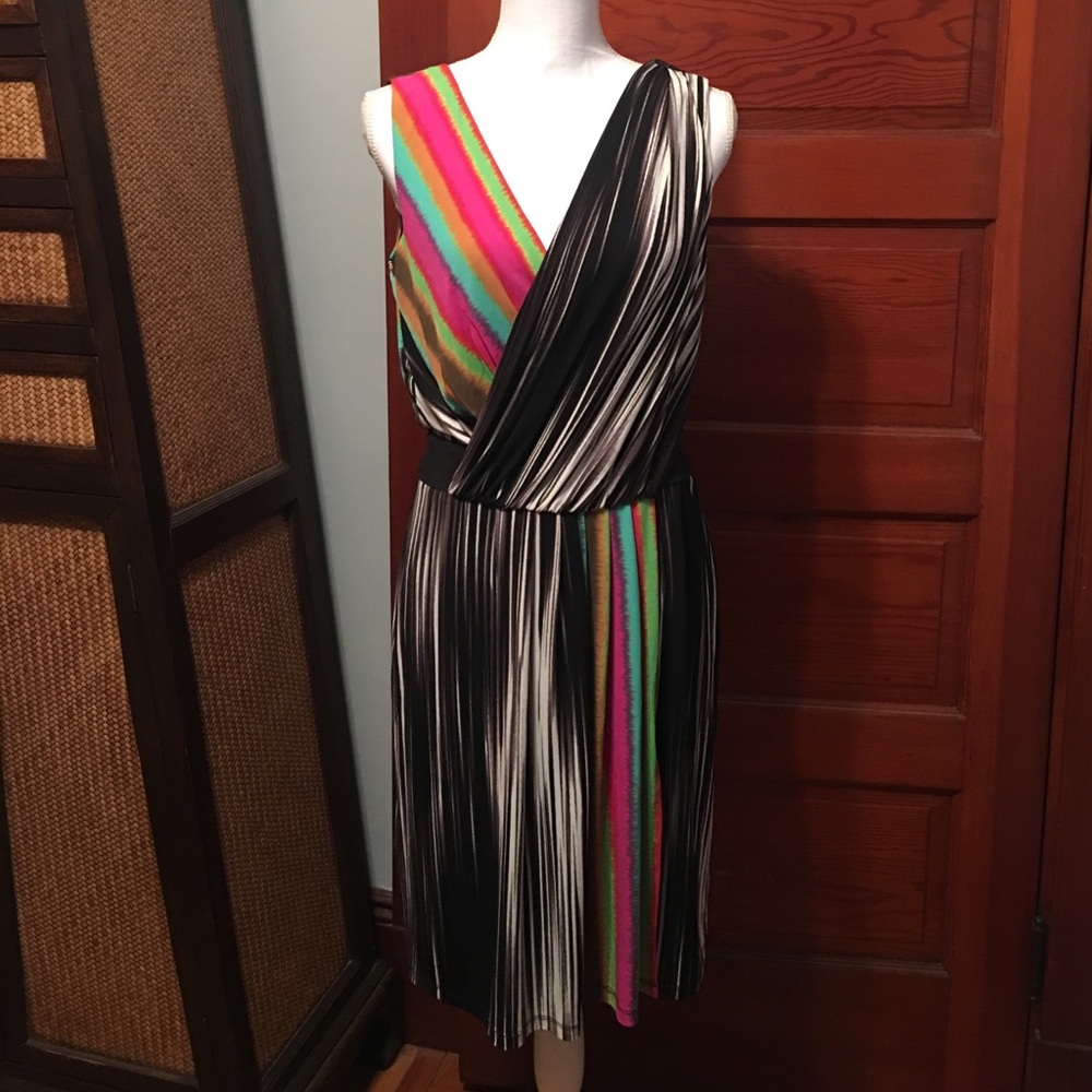 NWOT Maggy London sleeveless dress