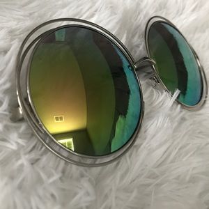 (New) 70's Circle Silver Color Blend Sunnies