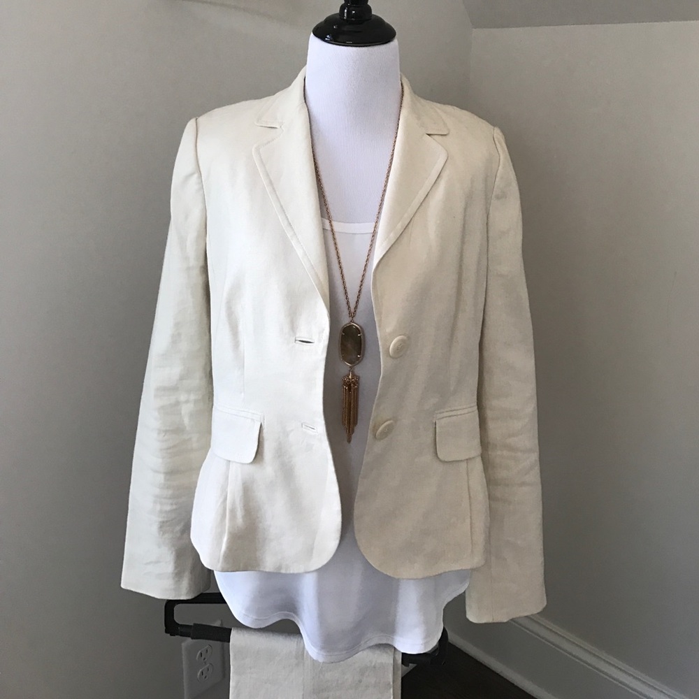 Banana Republic Chic Linen Suit