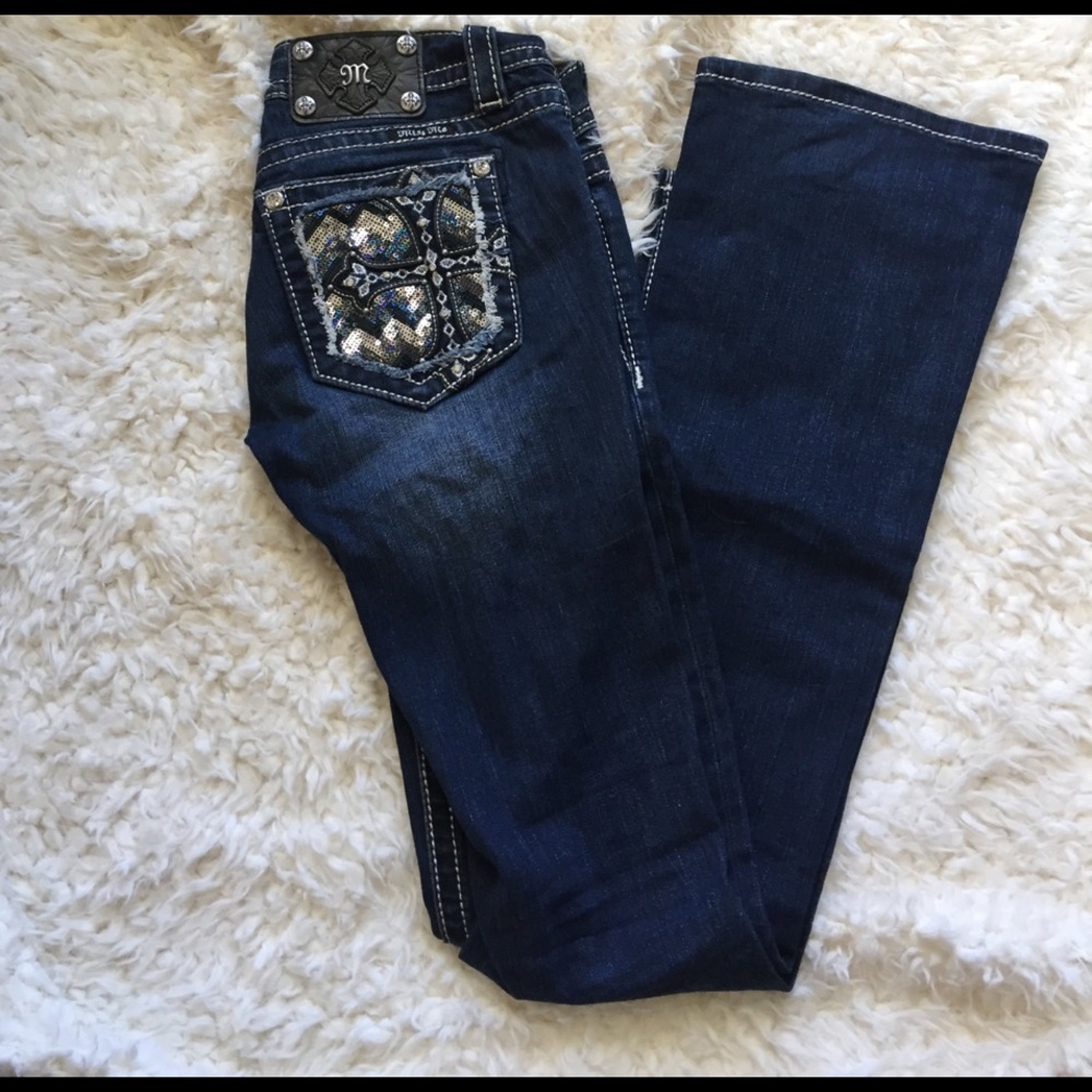 ❌SOLD❌Chevron Sequin Cross Miss Me Jeans