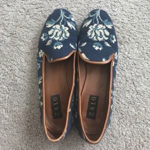 Zalo embroidered flats, size 10