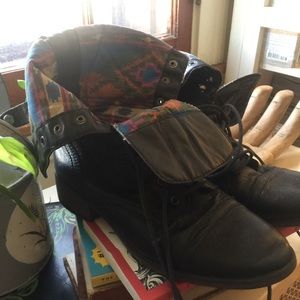 Size 10 Steve Madden Aztec Print