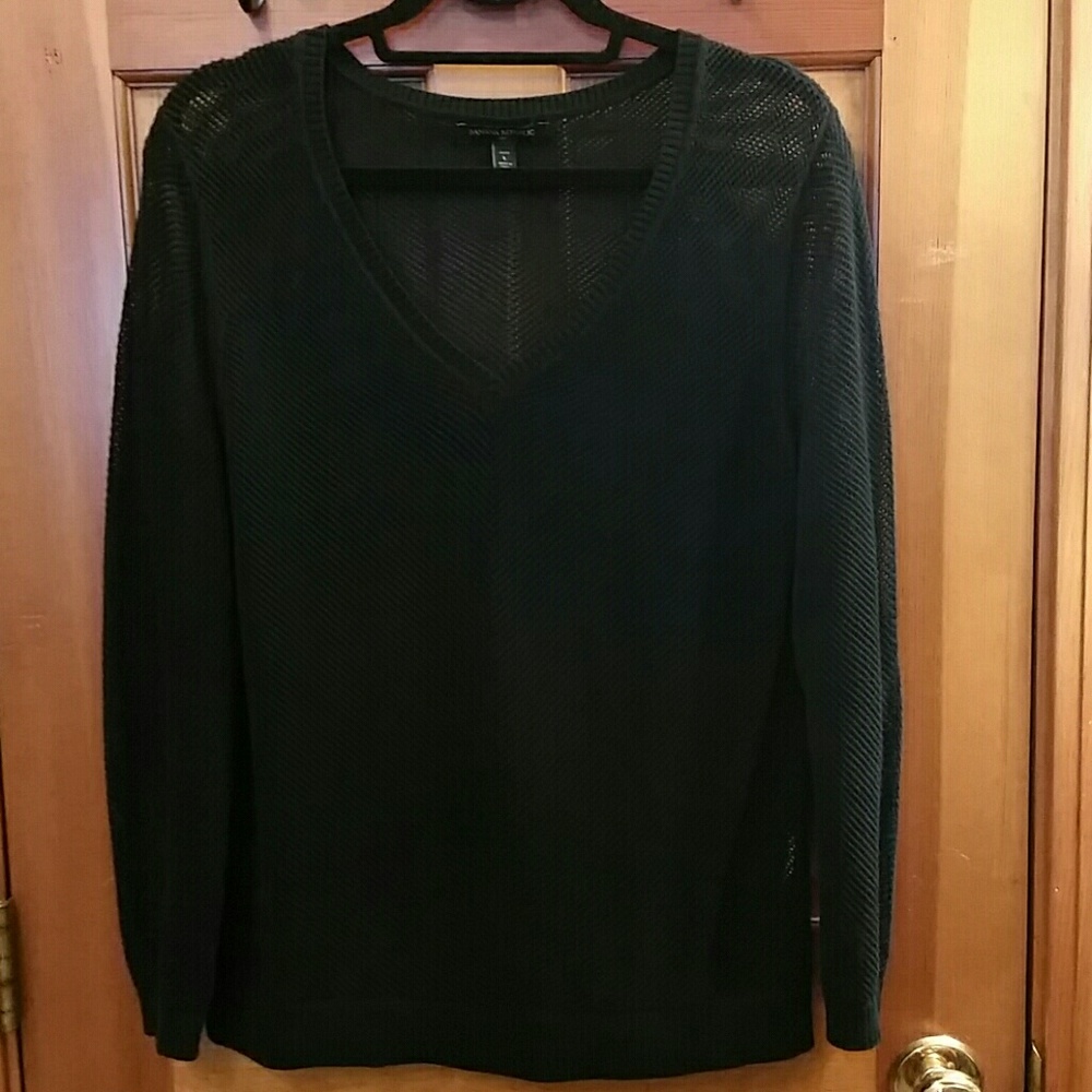 Banana Republic loose knit sweater