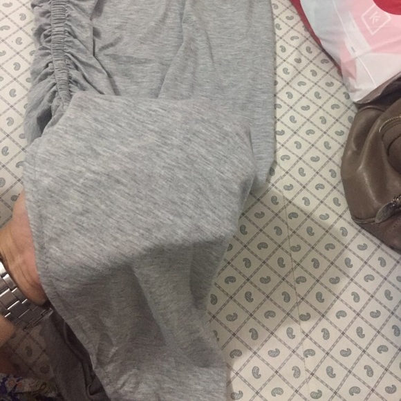 grey asymmetrical skirt last 1 - Picture 4 of 5