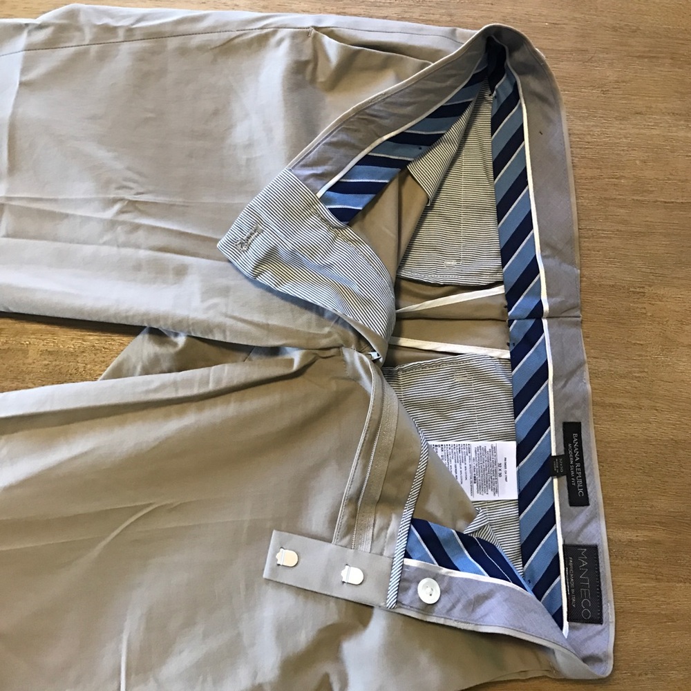 Men's Modern Slim Fit Khaki Pants Banana Republic