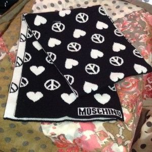 Moschino Peace And Heart Scarf!