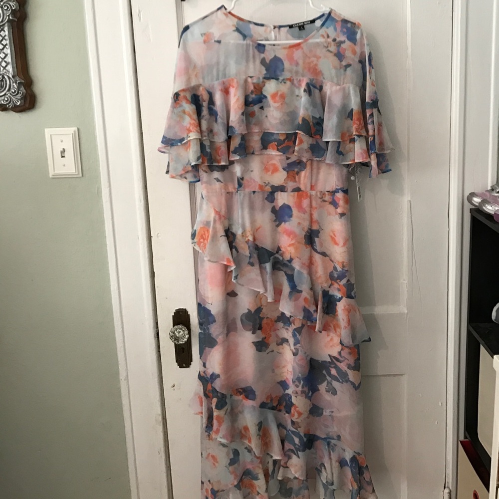 Stunning dress.