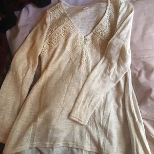 Long sleeve shirt