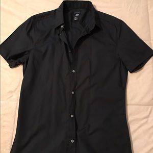 H&M Men's black short sleeved button down