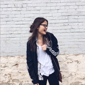 Meet your Posher, Christina