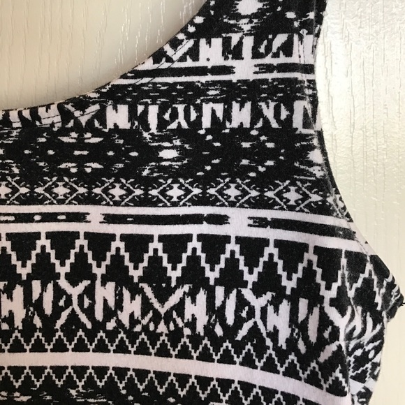 Express Peplum Tank Top - Picture 2 of 4