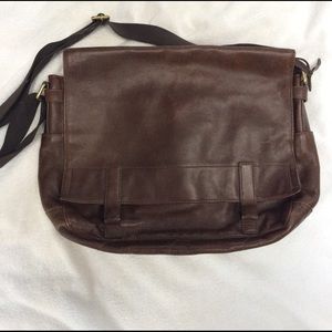 Men's Leather Fossil Messenger Bag