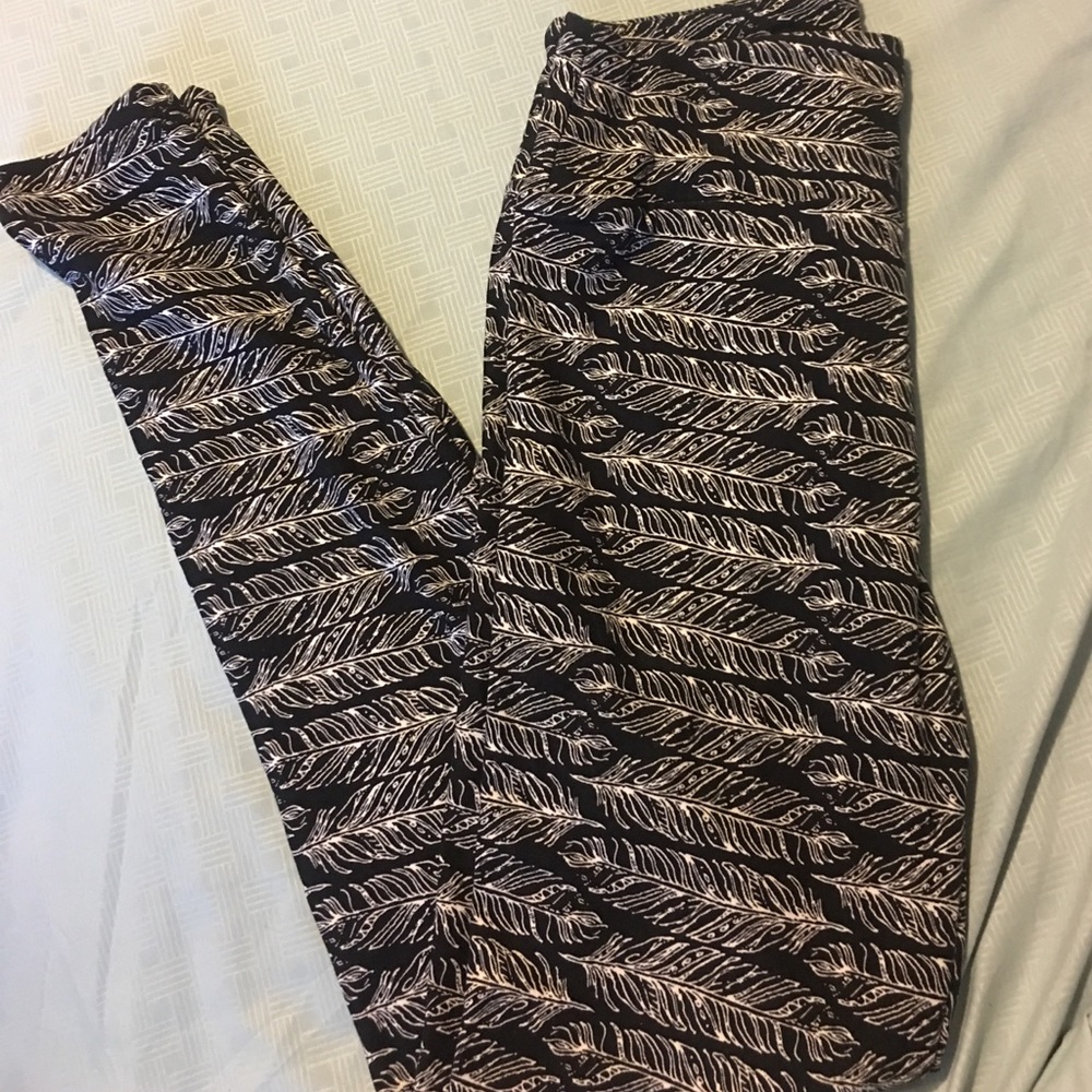 Feather LuLaRoe