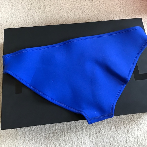 TRIANGL blue bottom bikini ollie penny size L - Picture 5 of 7