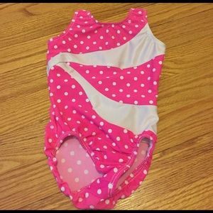 Toddler girls gymnastic leotard.