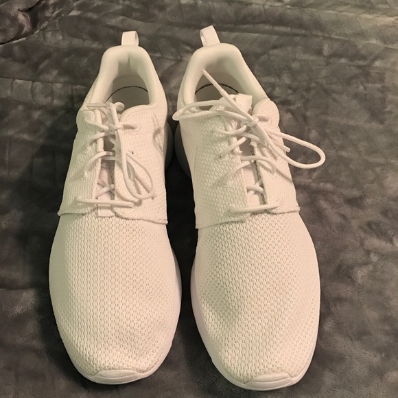 Men's Nike Roshe One*NEW* - Picture 2 of 4