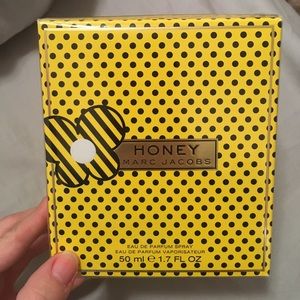 Marc Jacobs HONEY 1.7oz - in plastic seal