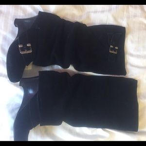 🌻Naughty Monkey Size 7 heeled boots