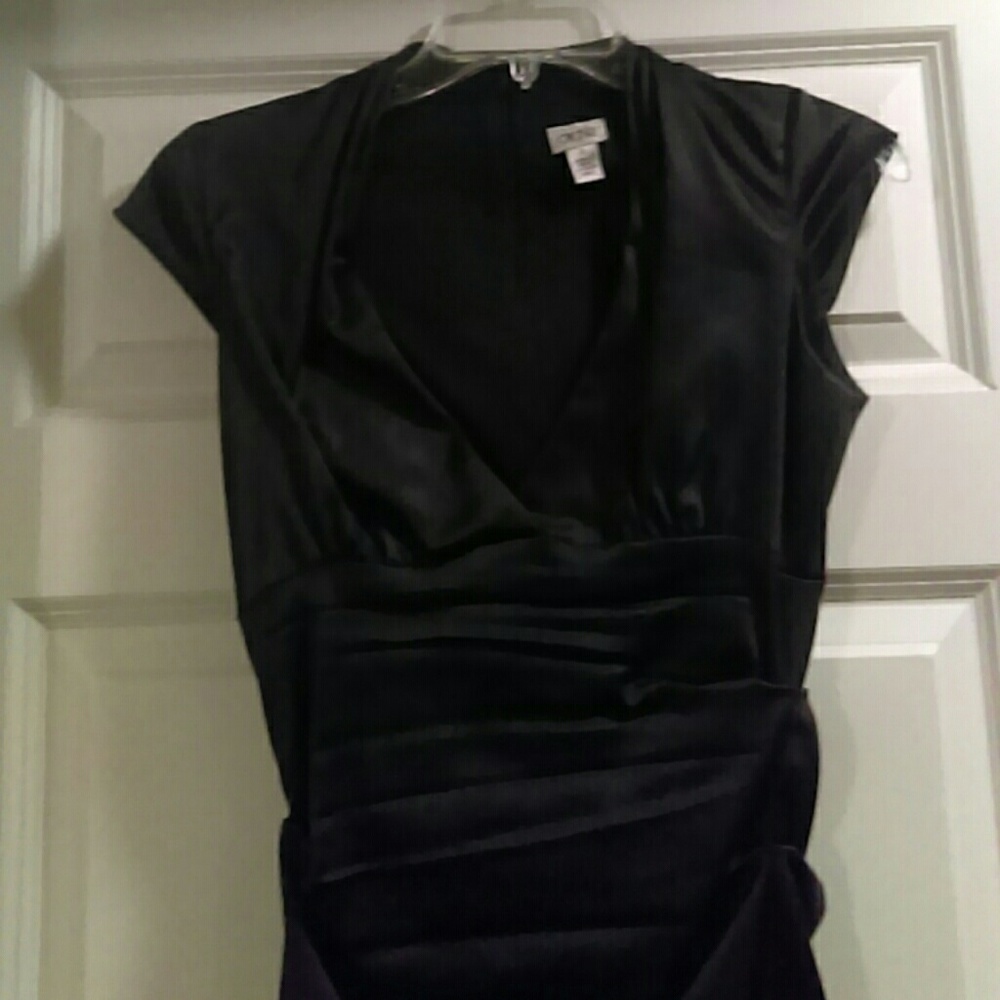 Dress Cache - Picture 2 of 4