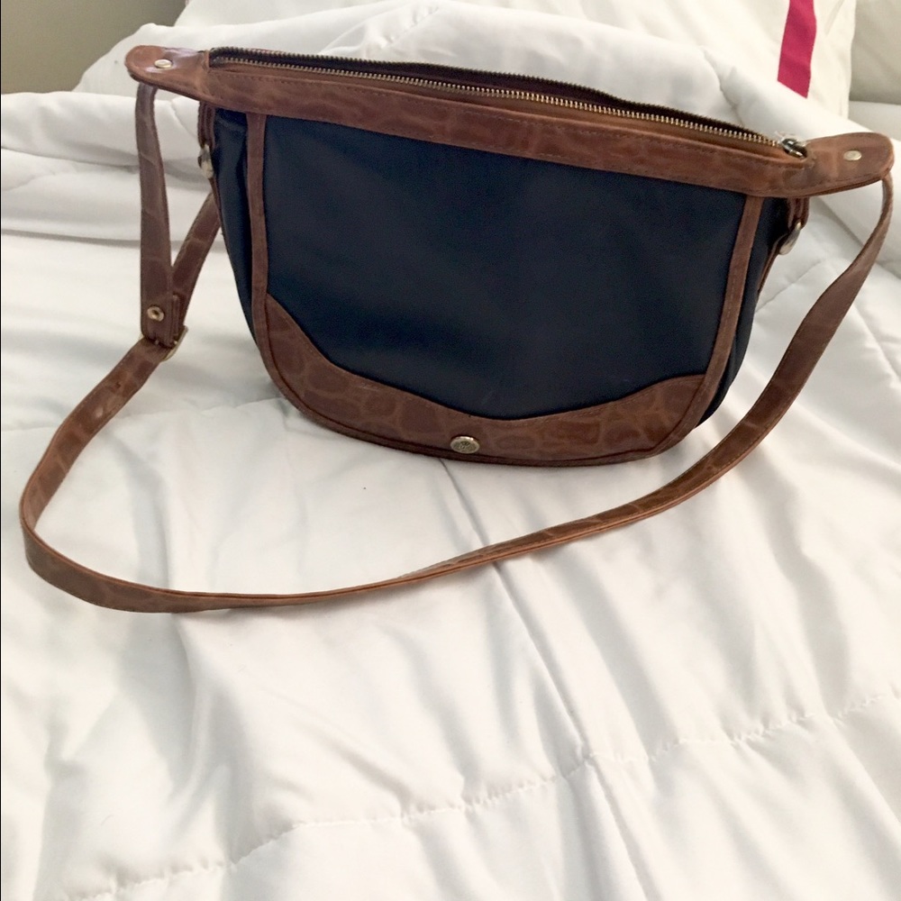 New Directions leather messenger bag